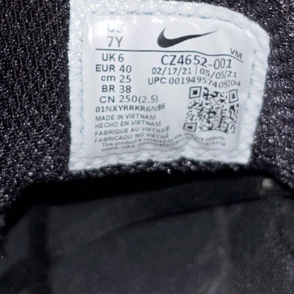 Nike Air Max Genome GS CZ4652 001 Running Black Mesh Size 7y = 8.5 Womens - Picture 6 of 8